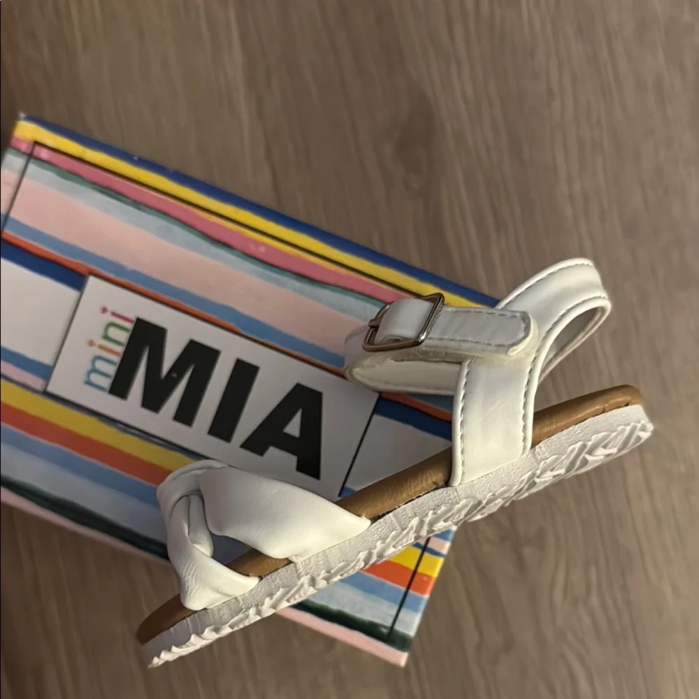 Mini Mia White Sandals Baby Size 4M
